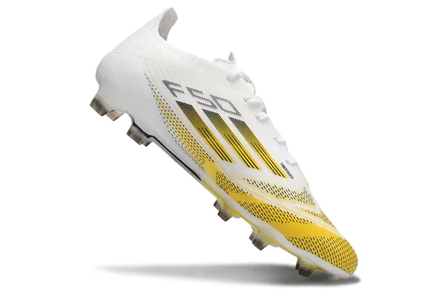 Adidas Sapatos de Futebol Low-Cut com studs moldados, laço assimétrico e superfície firme, branco e amarelo 2