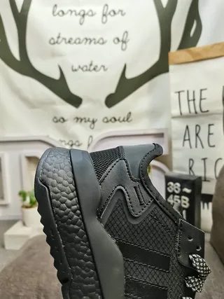 Adidas Tênis Brancos Amarelos Solado Médio Listra Três Painel Lateral Chunky Sneakers 3