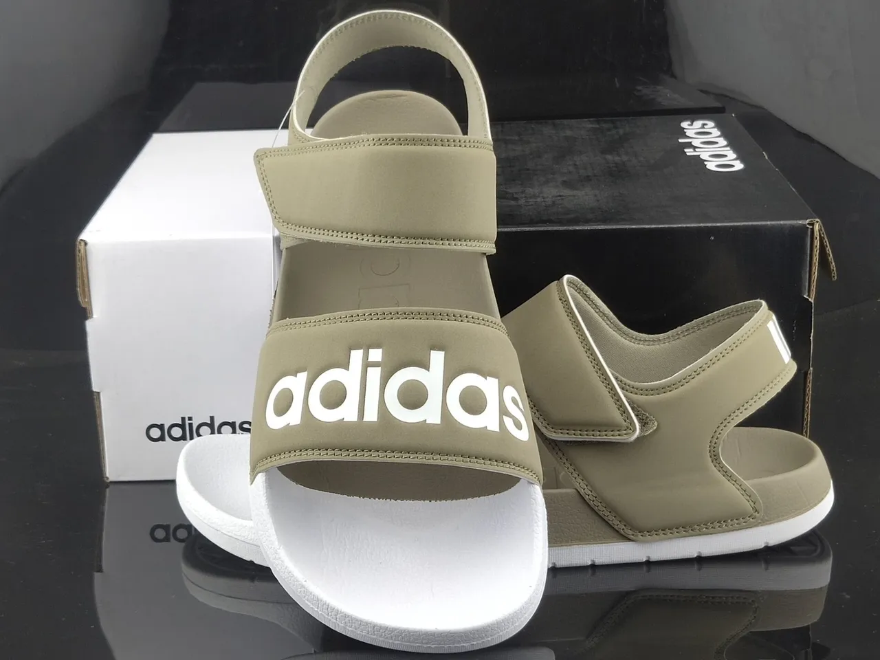 Adidas Yeezy Slide 军绿白休闲凉鞋 2