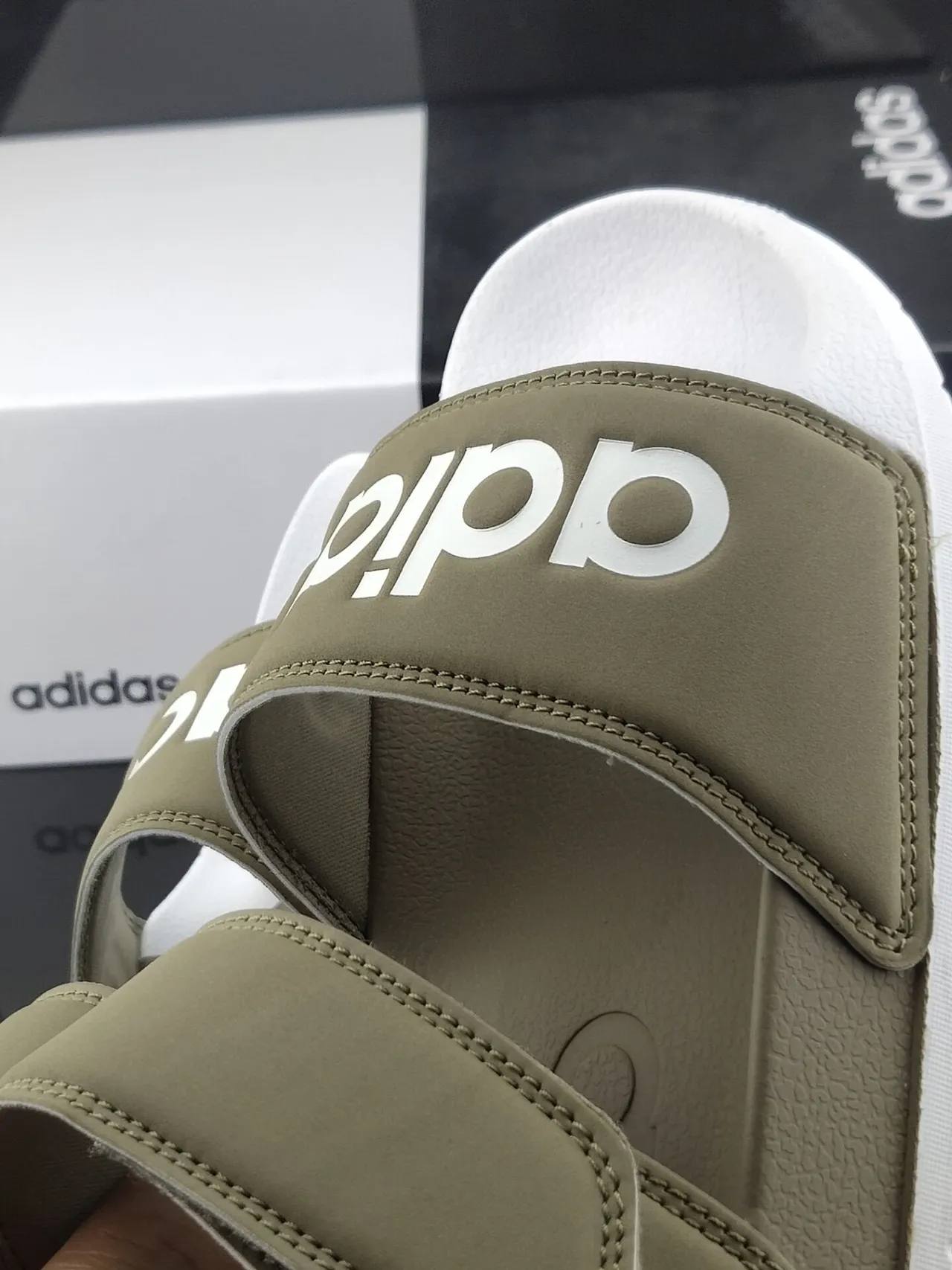 Adidas Yeezy Slide 军绿白休闲凉鞋 4