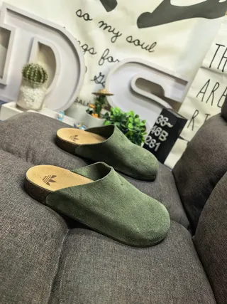 Adidas Yeezy Slide 橄榄绿麂皮拖鞋 9