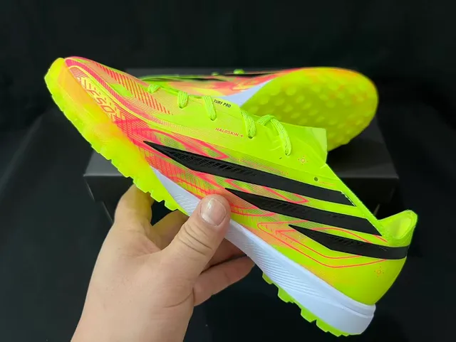 Adidas Amarillo Rosa Bajo Corte Upper Sintético Negro Tres Rayas Branding Césped Zapatos de Fútbol 4