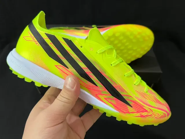 Adidas Amarillo Rosa Bajo Corte Upper Sintético Negro Tres Rayas Branding Césped Zapatos de Fútbol 6