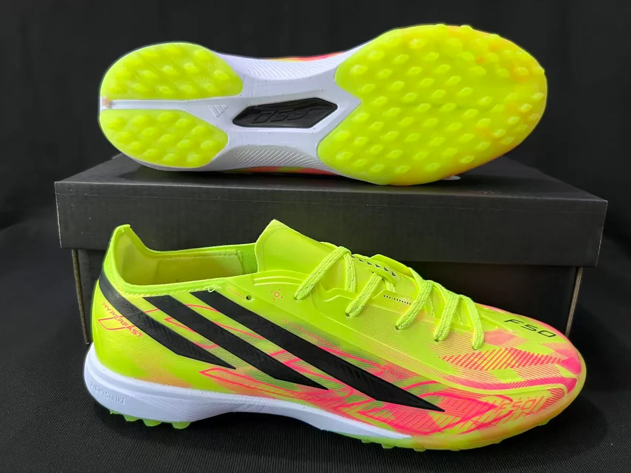 Adidas Amarillo Rosa Bajo Corte Upper Sintético Negro Tres Rayas Branding Césped Zapatos de Fútbol 7