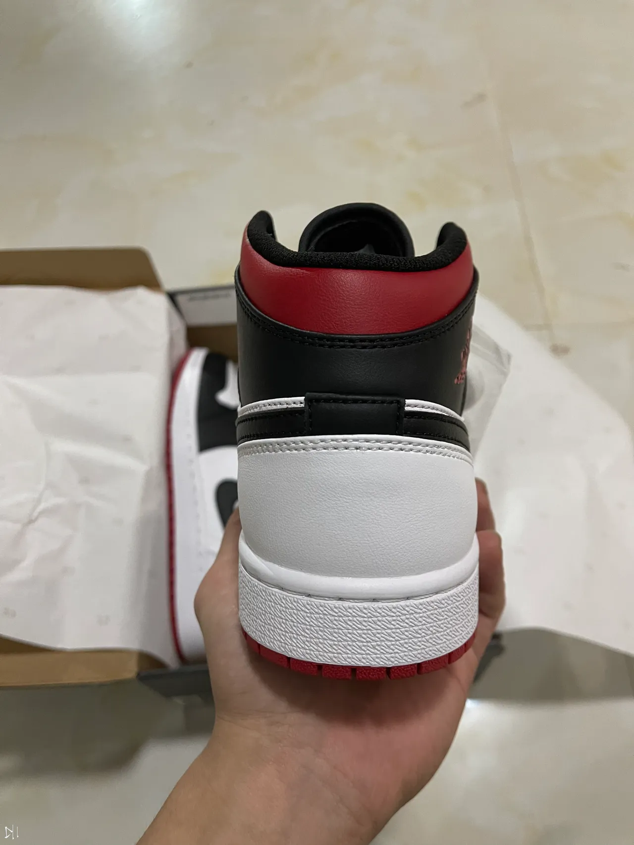 Air Jordan 1 काले सफेद लाल हाई-टॉप बास्केटबॉल जूते 5