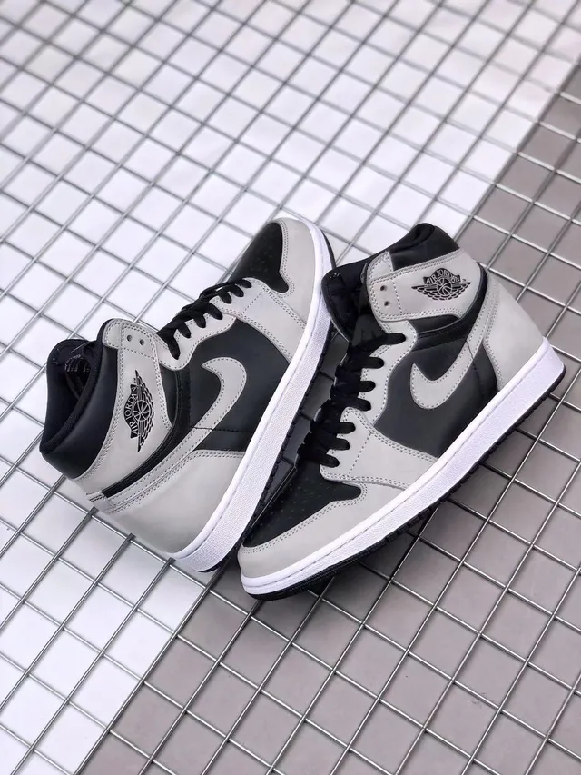 Air Jordan 1 Gris Negro High-Top Ante y Cuero Con Paneles Zapatos de Baloncesto 6