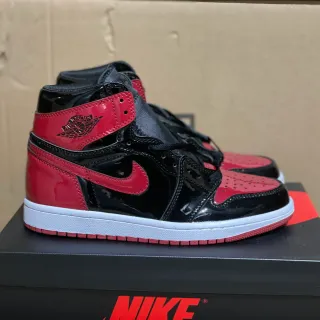 Air Jordan 1 Tênis de Basquete Preto e Vermelho Alto Brilho