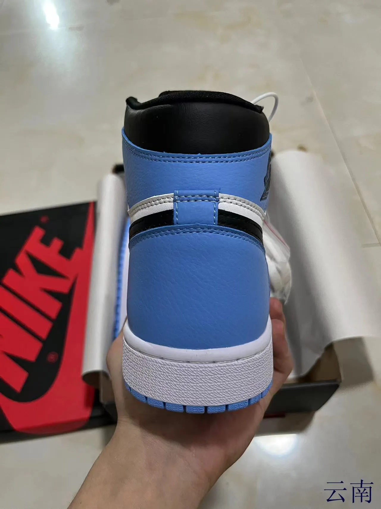 Air Jordan 1 High Top Blanc Noir University Blue Chaussures de basketball 6