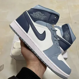 Air Jordan 1 High Top أبيض بحري رمادي أحذية كرة السلة