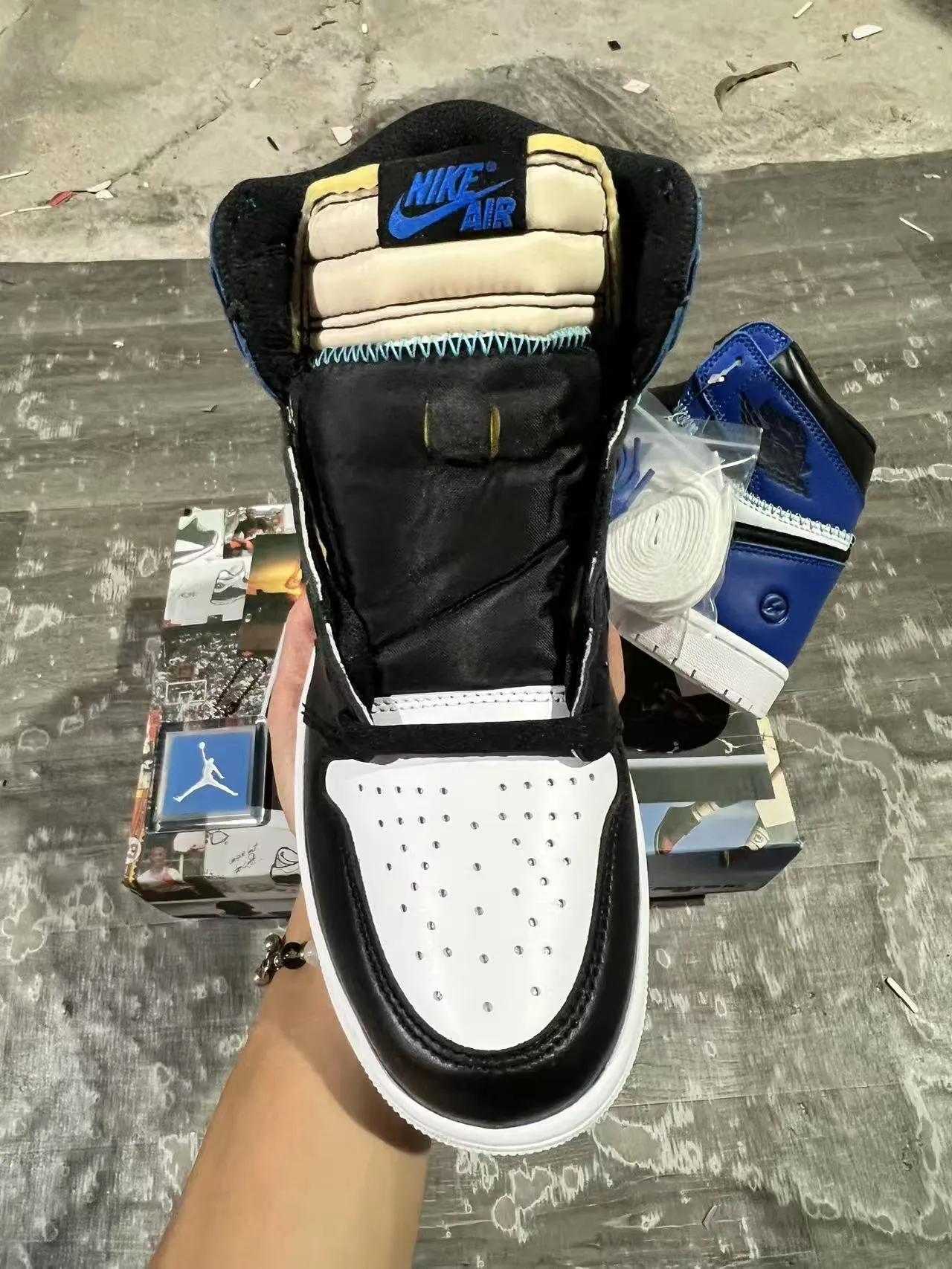 Air Jordan 1 High Union Los Angeles 皇家蓝黑白篮球鞋 3