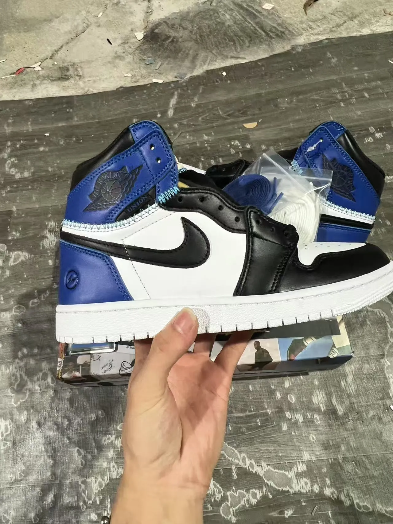 Air Jordan 1 High Union Los Angeles 皇家蓝黑白篮球鞋 5