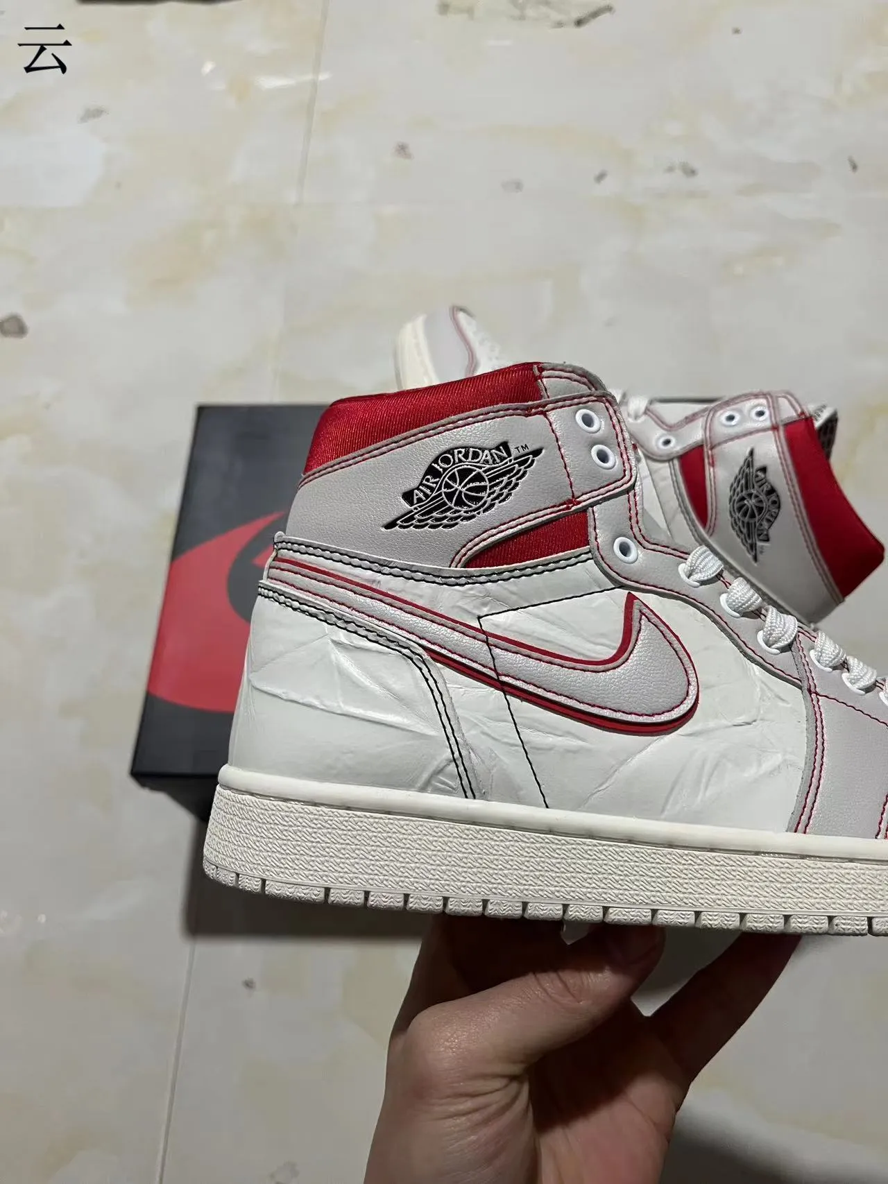 Air Jordan 1 High أحذية كرة السلة جلد مقرمش أبيض أحمر 7