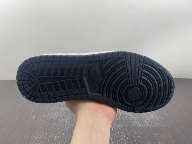 Tênis lifestyle Air Jordan 1 Low Elephant branco preto vermelho 7