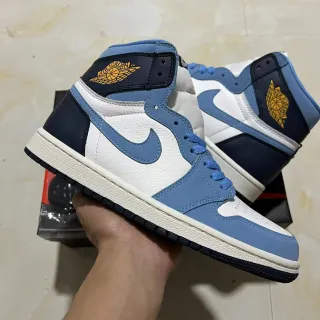 Air Jordan 1 白蓝高帮皮革与合成覆层篮球鞋