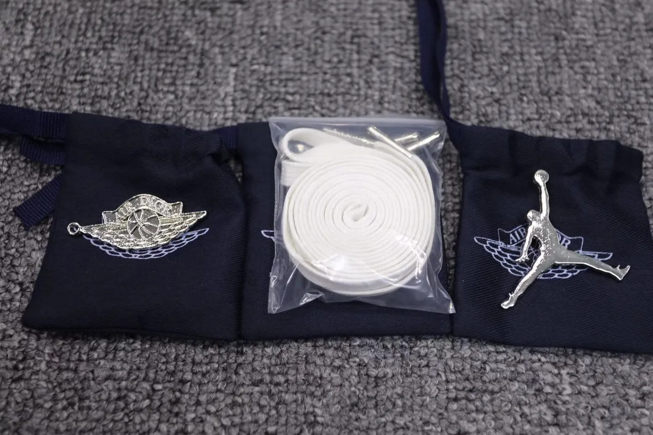 Air Jordan 1 x Dior सफेद ग्रे काला पारभासी सोल बास्केटबॉल जूते 2