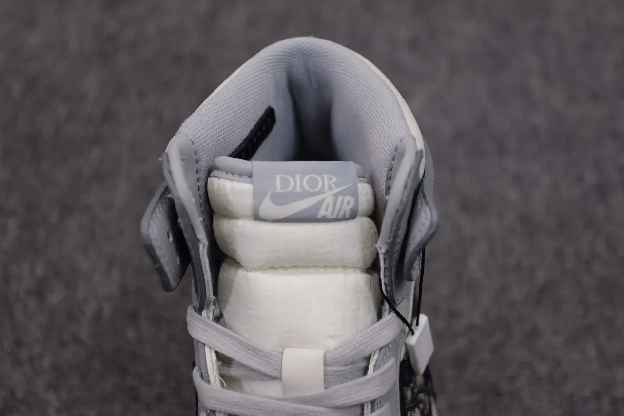 Air Jordan 1 x Dior सफेद ग्रे काला पारभासी सोल बास्केटबॉल जूते 5