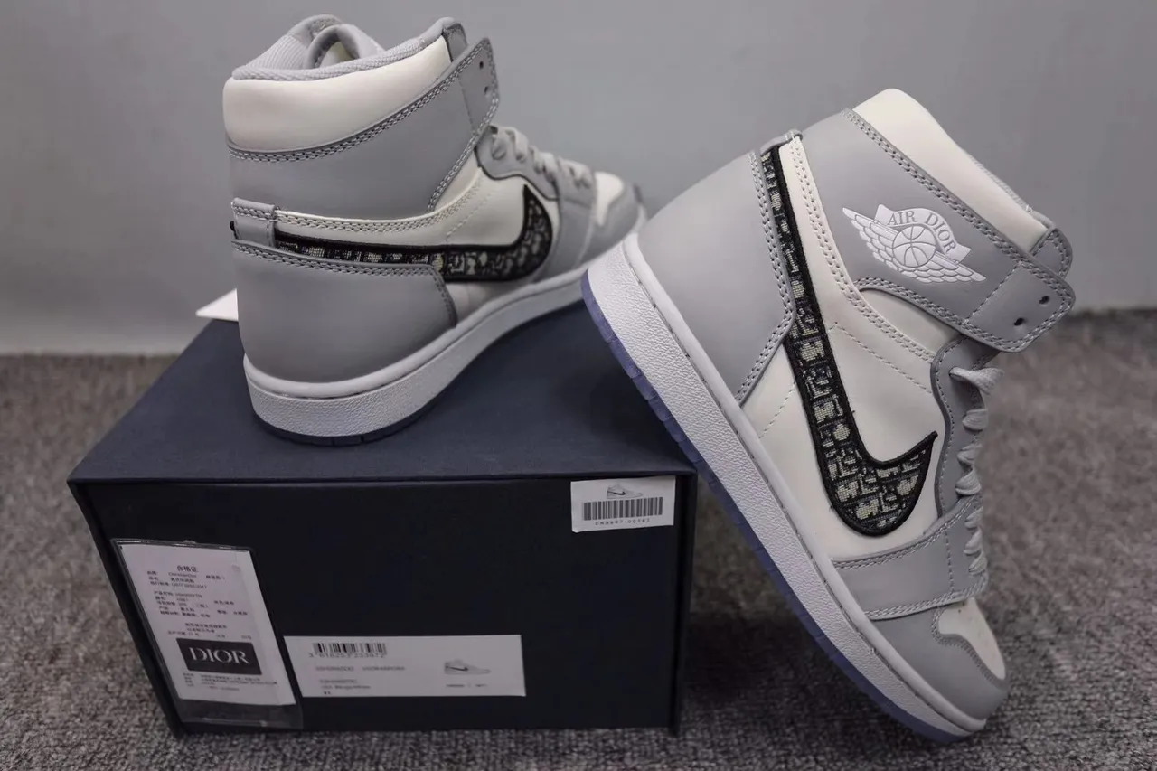 Air Jordan 1 x Dior सफेद ग्रे काला पारभासी सोल बास्केटबॉल जूते 11