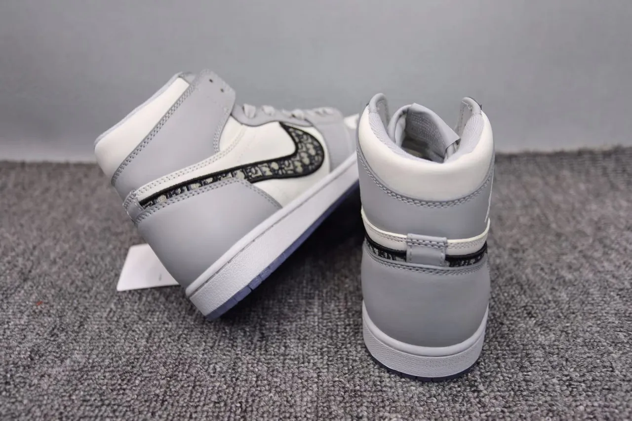 Air Jordan 1 x Dior सफेद ग्रे काला पारभासी सोल बास्केटबॉल जूते 12