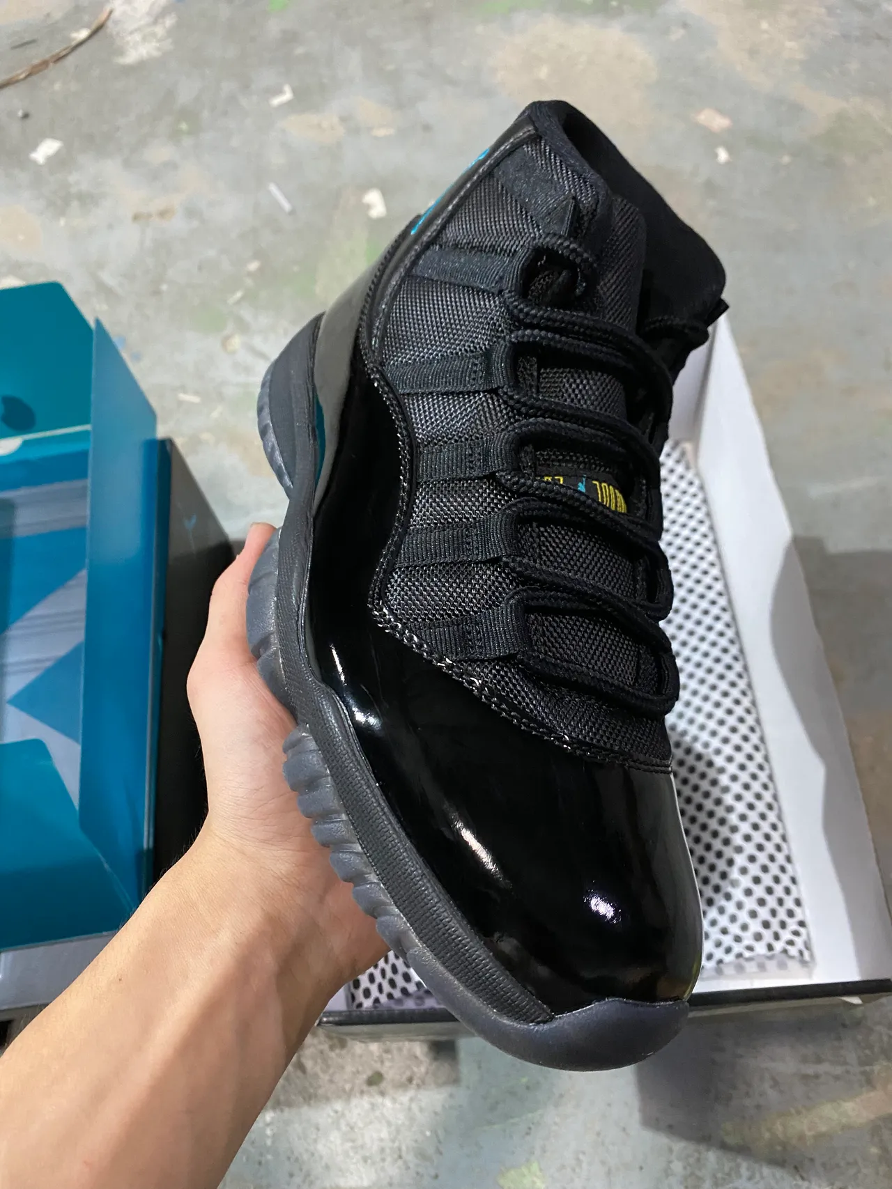 Zapatillas de baloncesto Air Jordan 11 negro turquesa Jumpman 2