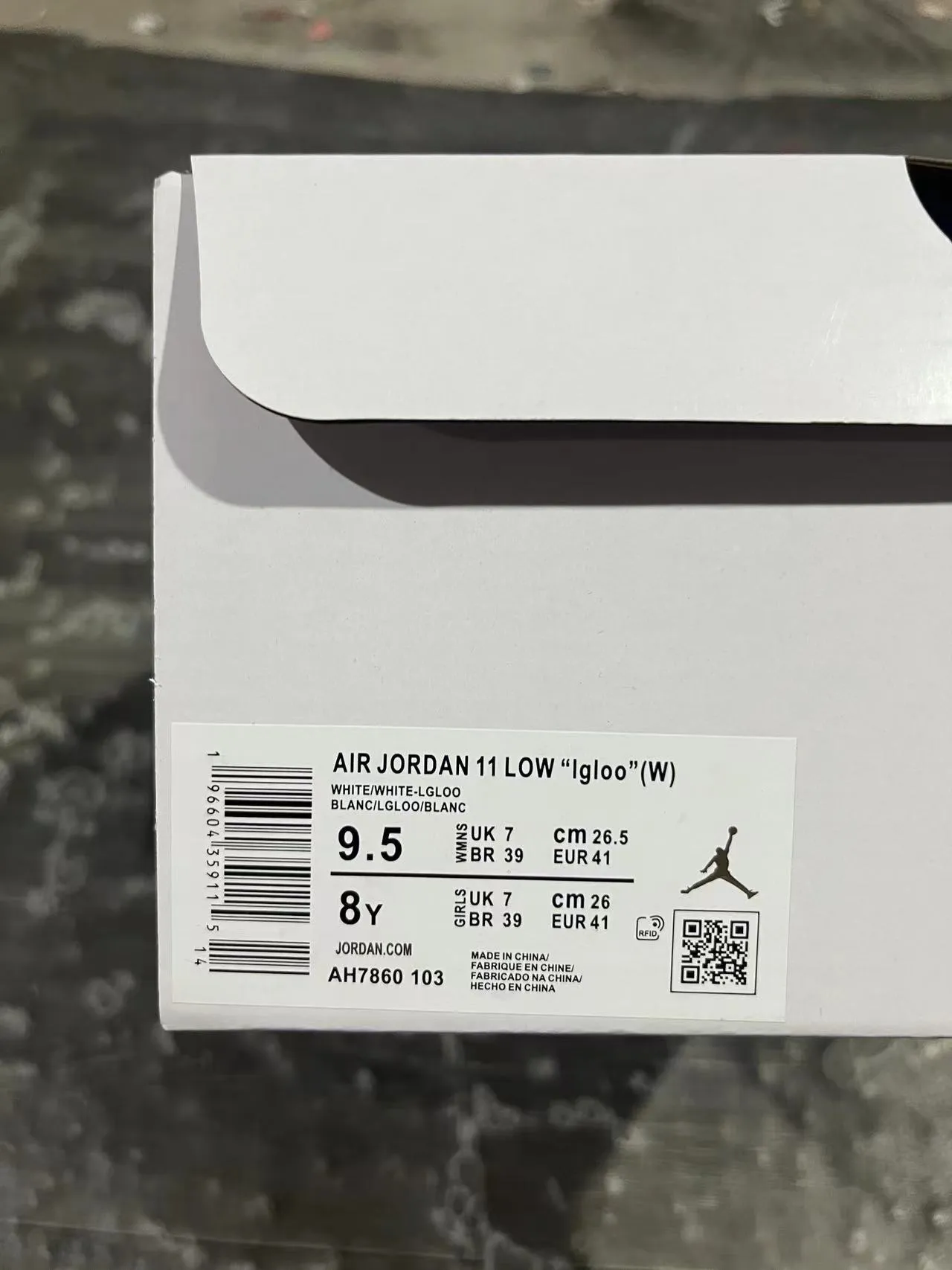 Air Jordan 11 tênis de basquete em couro envernizado verde menta 10