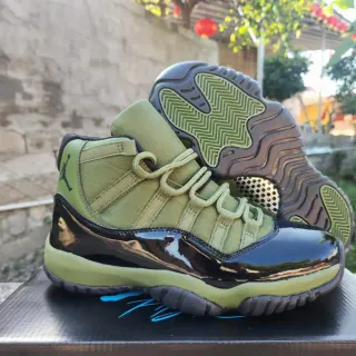 Air Jordan 11 ऑलिव ग्रीन पेटेंट लेदर बास्केटबॉल जूते
