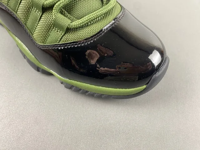Air Jordan 11 أخضر زيتوني جلد لامع أحذية كرة السلة 2