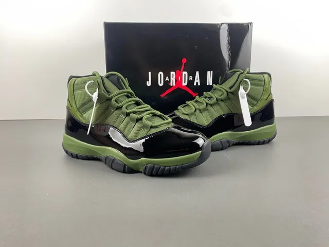Air Jordan 11 أخضر زيتوني جلد لامع أحذية كرة السلة 13