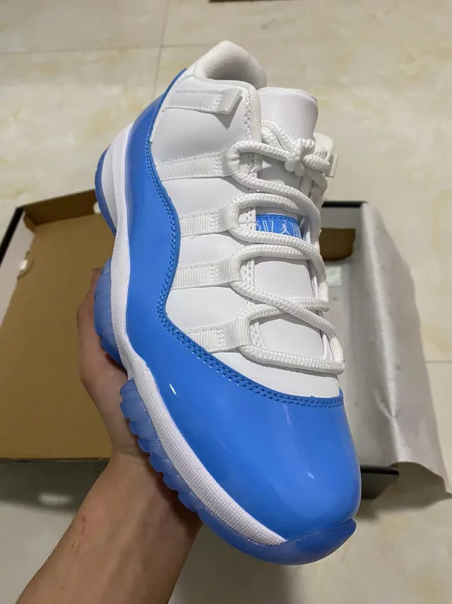 Air Jordan 11 सादा ও চকচকে নীল বাস্কেটবল জুতা 2