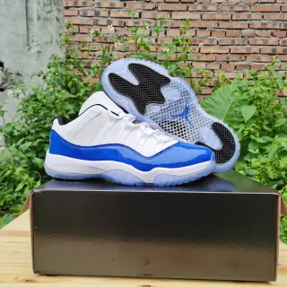 Air Jordan 11 白色皇家蓝漆皮篮球鞋