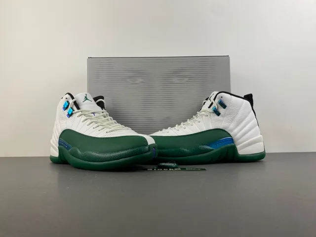 Tênis de basquete Air Jordan 12 branco e verde 14