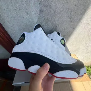 Air Jordan 13 सफ़ेद काले लाल बास्केटबॉल जूते