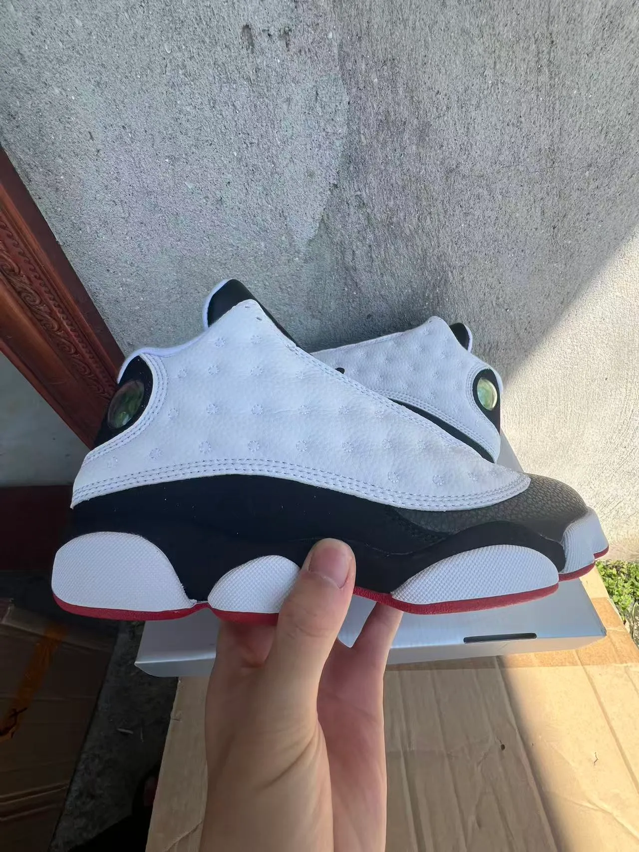 Air Jordan 13 Tênis de basquete branco, preto e vermelho 7