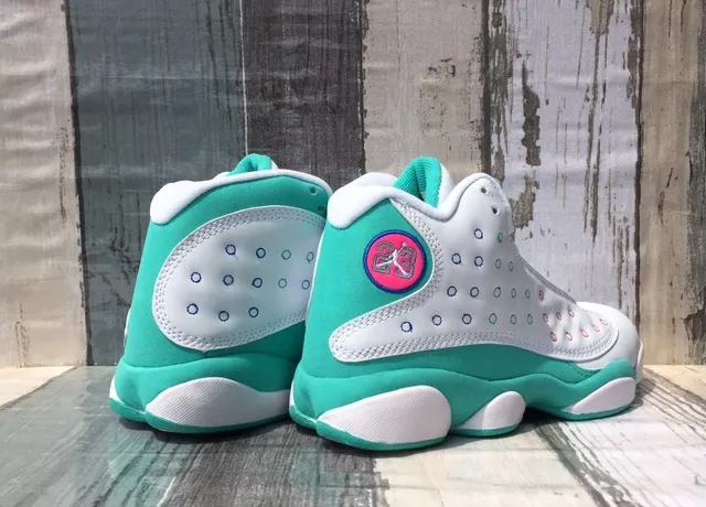 Air Jordan 13 Branco Verde Menta Rosa Tênis de Basquete 3