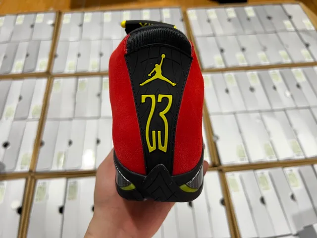 Air Jordan 14 Red Black Ferrari Collaboration Chaussures de basket 13