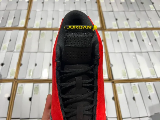 Air Jordan 14 Red Black Ferrari Collaboration Chaussures de basket 15