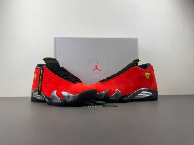 Air Jordan 14 Red Black Ferrari Collaboration Chaussures de basket 20