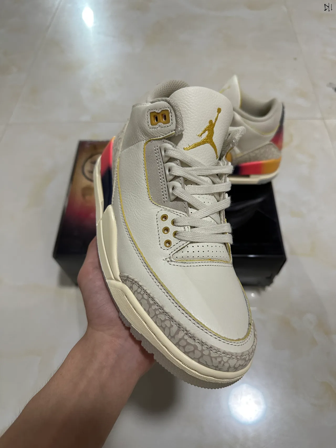 Air Jordan 3 Off-White ক্রিম গ্র্যাডিয়েন্ট হিল বাস্কেটবল জুতো 2
