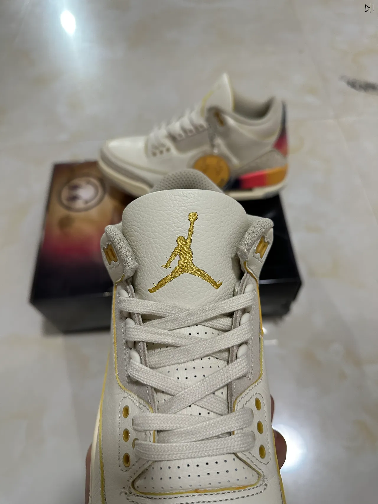 Air Jordan 3 Off-White ক্রিম গ্র্যাডিয়েন্ট হিল বাস্কেটবল জুতো 4