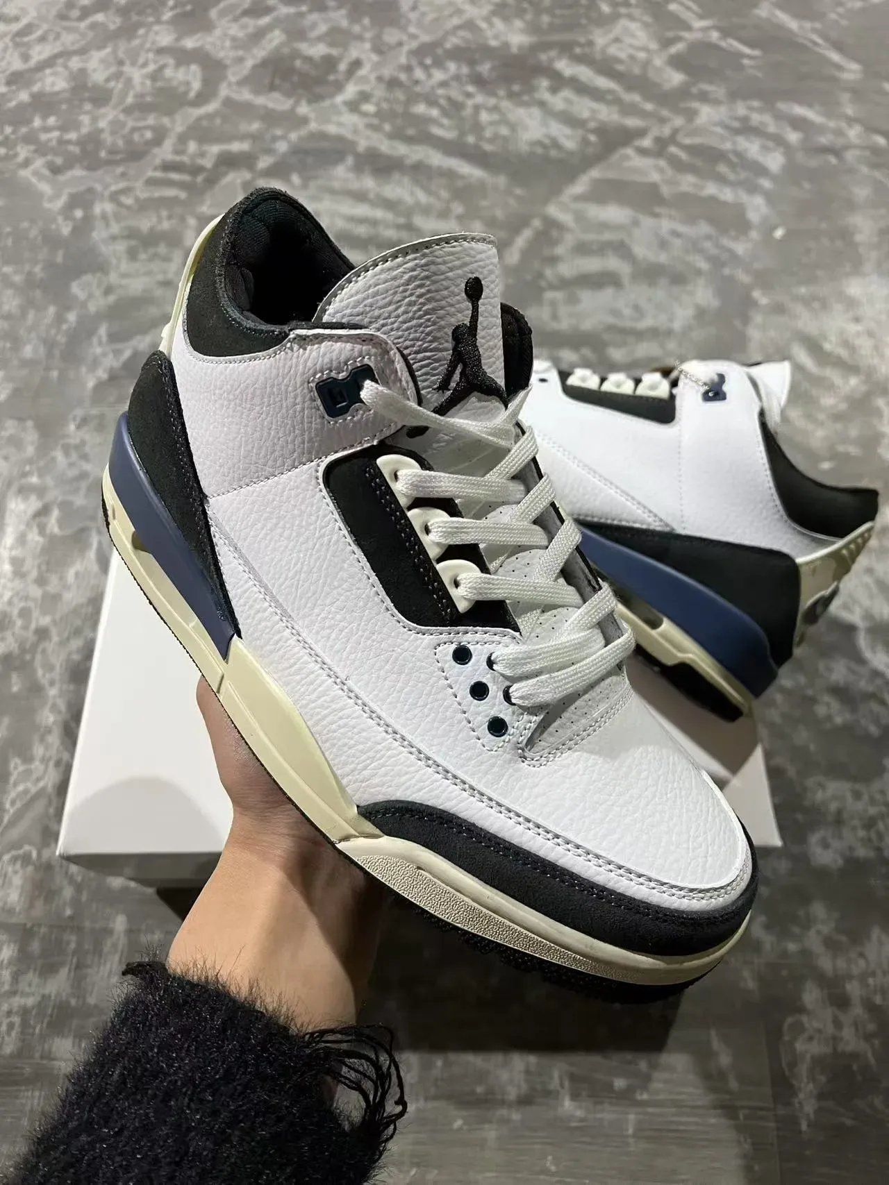 Air Jordan 3 Blanc Noir Bleu Marine Crème Chaussures de Basketball 2