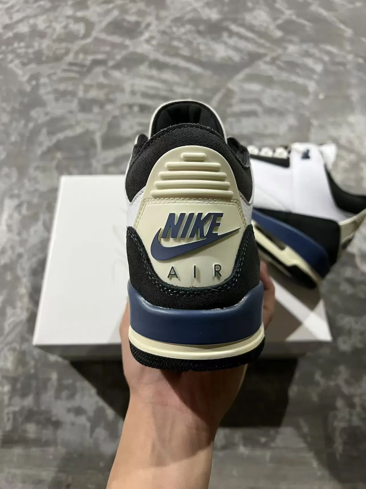 Air Jordan 3 Blanc Noir Bleu Marine Crème Chaussures de Basketball 8