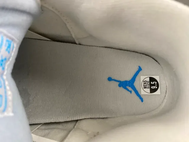 Air Jordan 3 أبيض رمادي فاتح أزرق حذاء كرة السلة 9