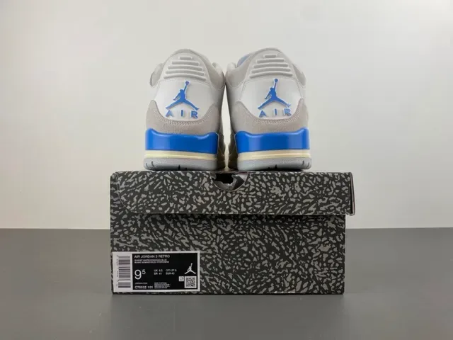 Air Jordan 3 أبيض رمادي فاتح أزرق حذاء كرة السلة 18