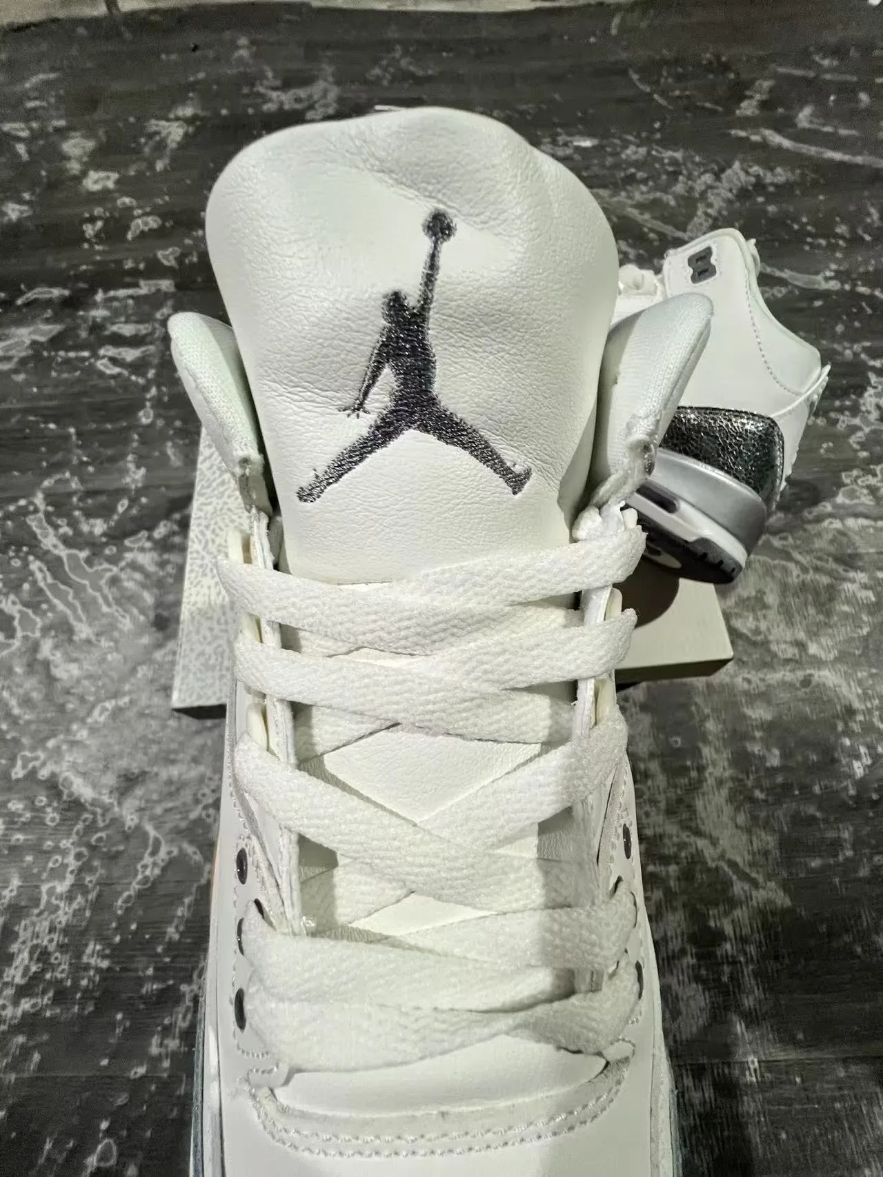 Air Jordan 3 أحذية كرة السلة البيضاء المعدنية الفضية 4