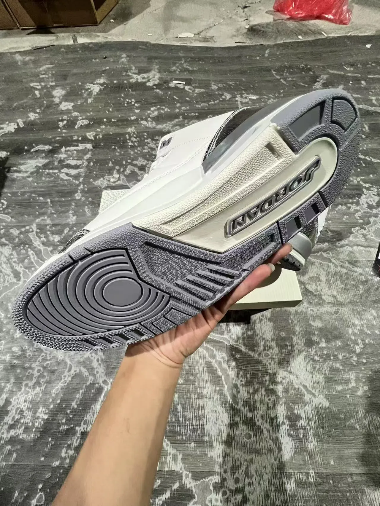 Air Jordan 3 أحذية كرة السلة البيضاء المعدنية الفضية 6