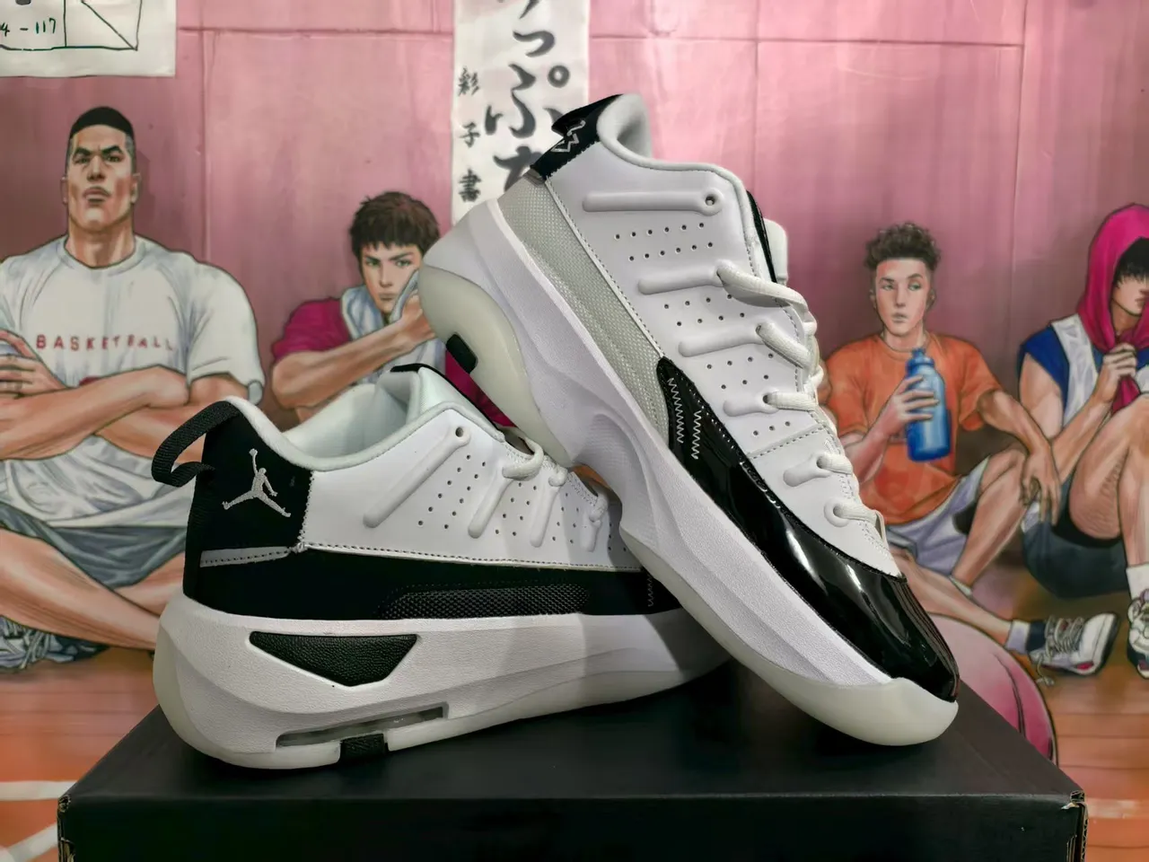Air Jordan 37 White and Black Basketball Shoes 2