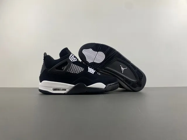 Air Jordan 4 黑白篮球鞋 12