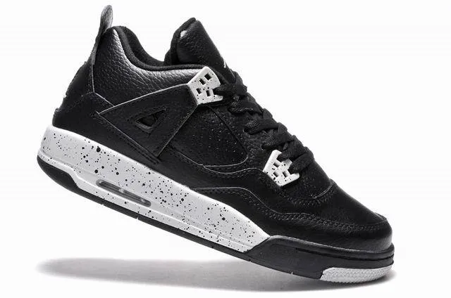 حذاء كرة السلة Air Jordan 4 أسود وأبيض منقط 6