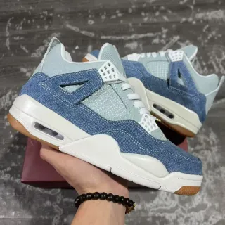 Air Jordan 4 牛仔蓝白生胶篮球鞋