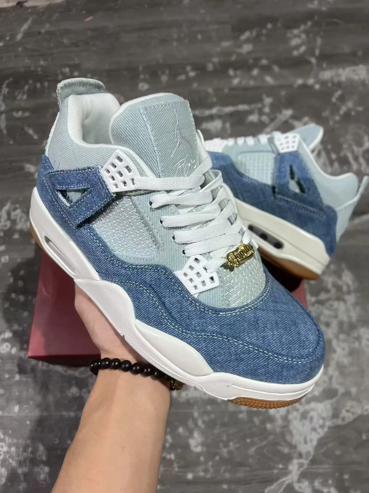 Zapatillas de baloncesto Air Jordan 4 azul denim blanco goma 2