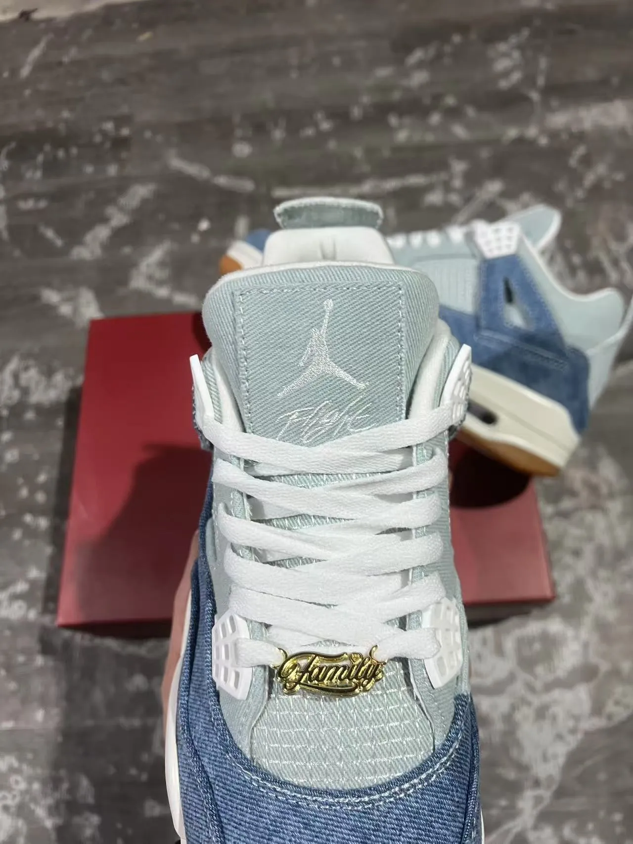 Zapatillas de baloncesto Air Jordan 4 azul denim blanco goma 4